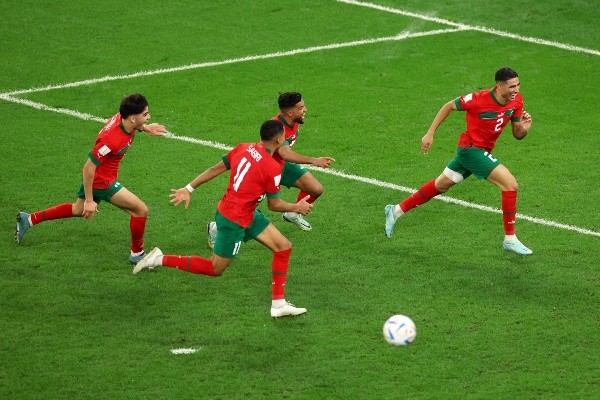 Hakimi, a lo Panenka, le dio la clasificación a Marruecos (Getty Images)