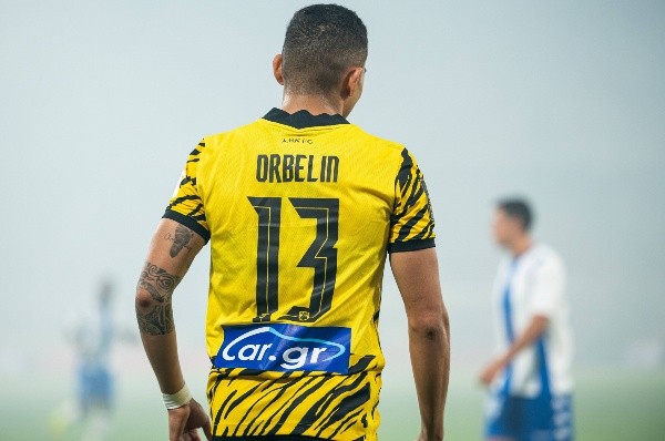 Orbelín Pineda y un golazo en el AEK Atenas (Imago)