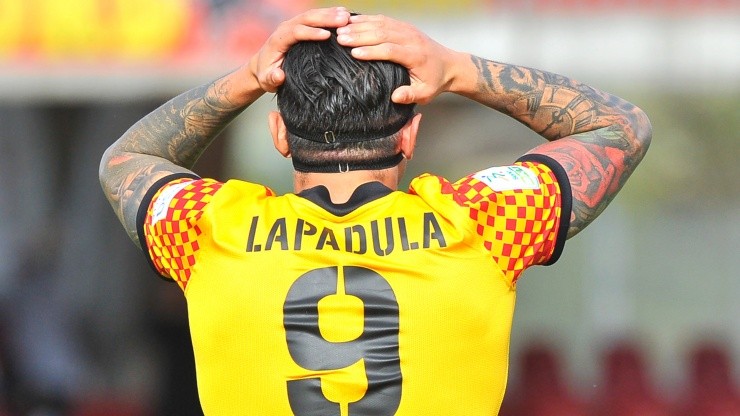 Gianluca Lapadula no seguiría en el Benevento. (Foto: Getty Images)