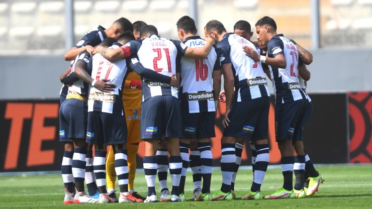 Alianza Lima previo a un duelo de la Liga 1. (Foto: Liga de Fútbol Profesional)