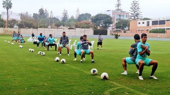 Twitter: César Vallejo