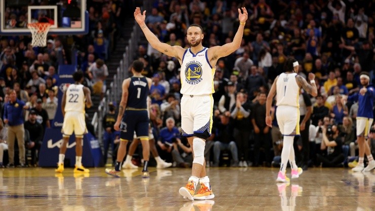 Stephen Curry y Golden State Warriors ante Memphis Grizzlies