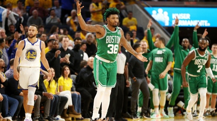Marcus Smart y Boston Celtics ante Stephen Curry y Golden State Warriors