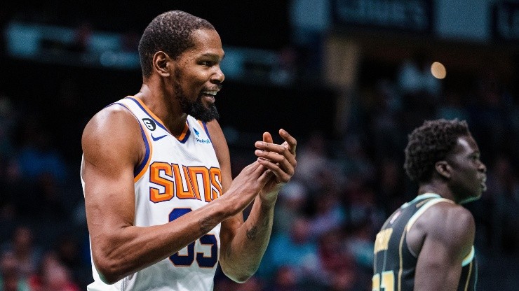 Kevin Durant no podrá jugar hoy en Phoenix Suns por la NBA.